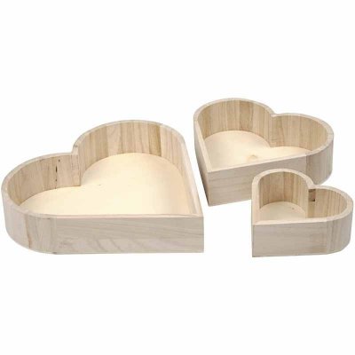 Set of 3 wooden Heart Boxes / Bowls 