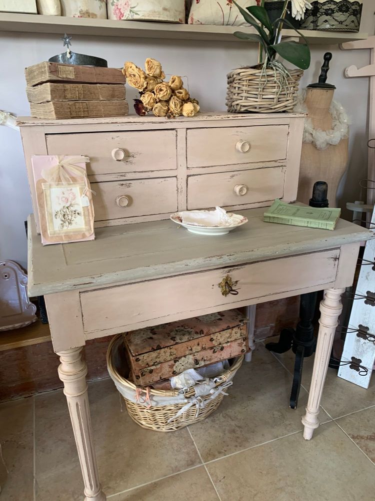 Delightful pink ladies desk/dressing table