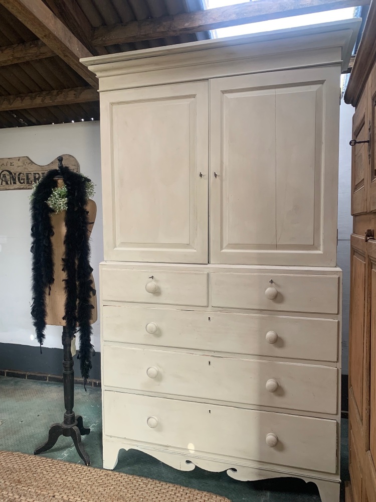 Country house linen cupboard