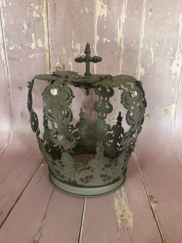 Decorative crown