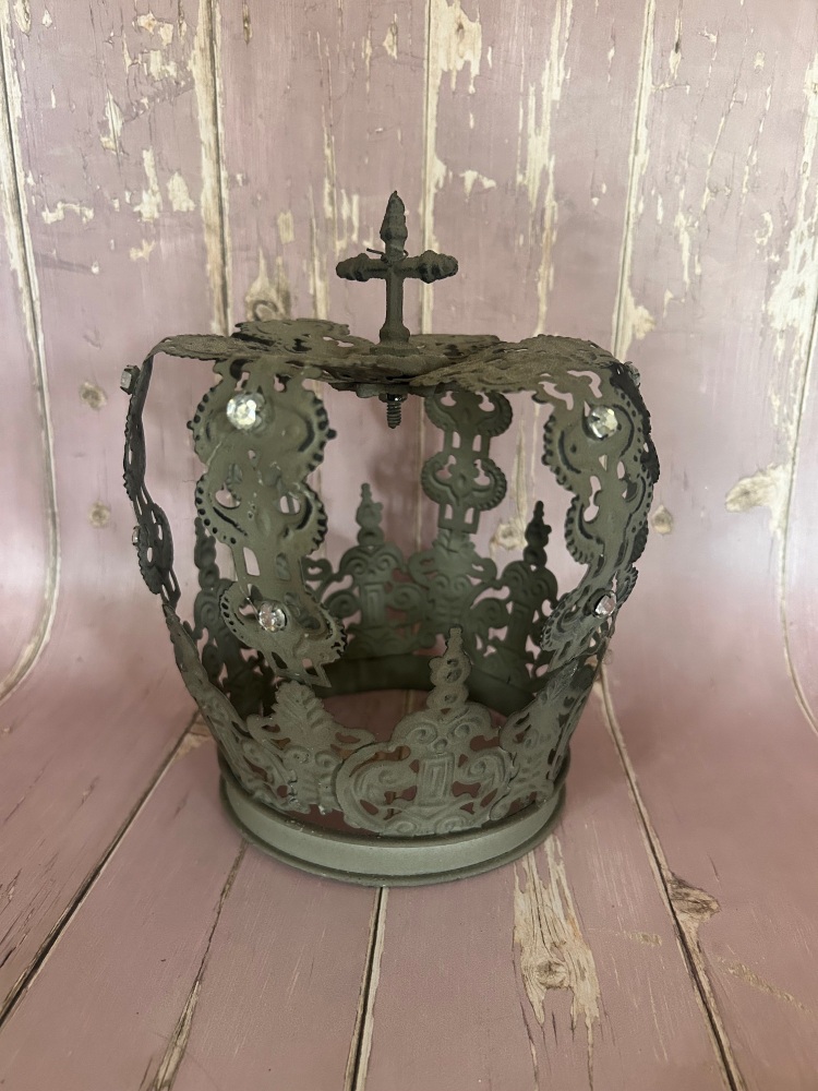 Decorative crown