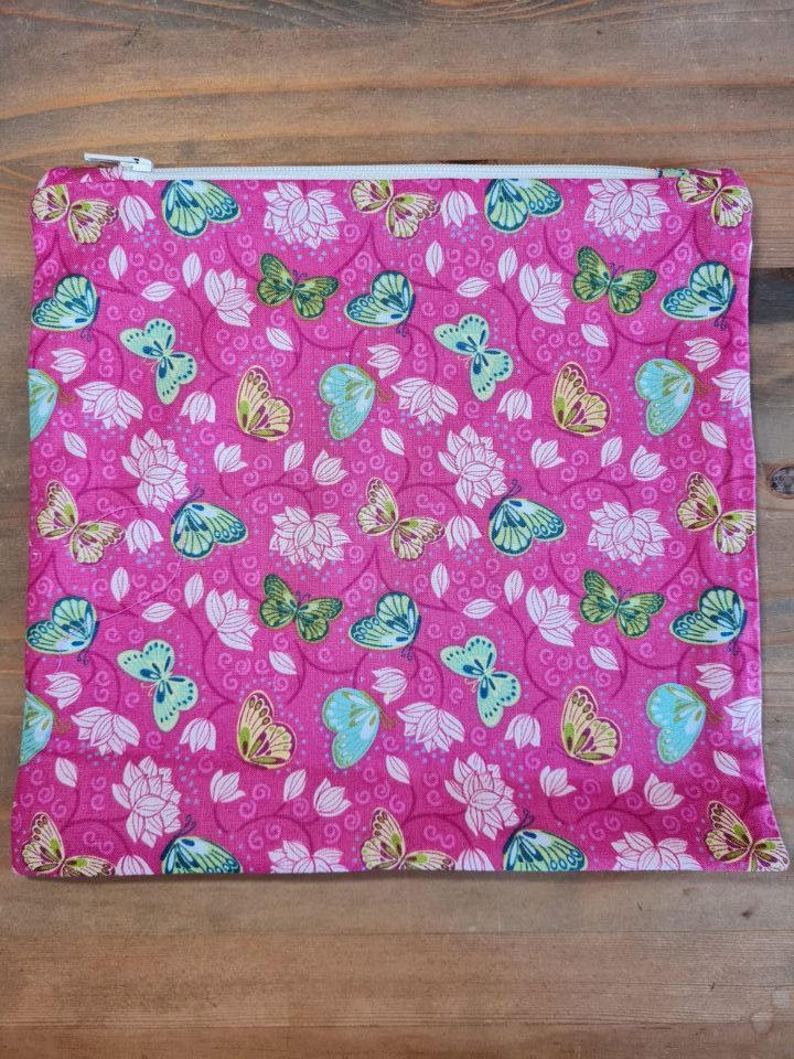 Zipped "Lucy" make up bag, in pink floral cotton