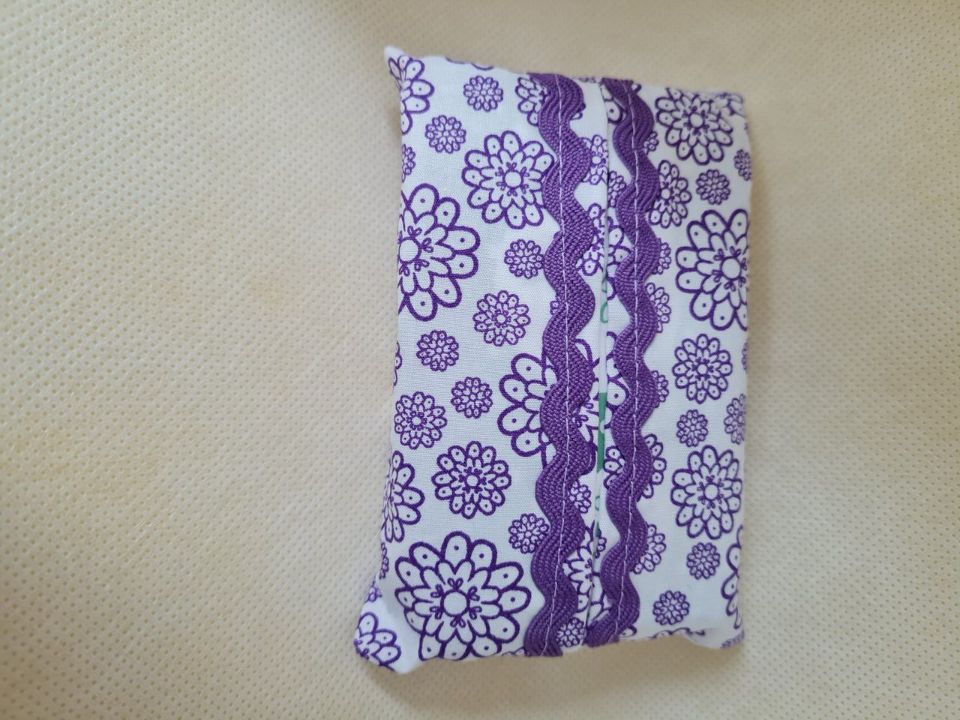 Tissue / handkerchief pouch purple floral