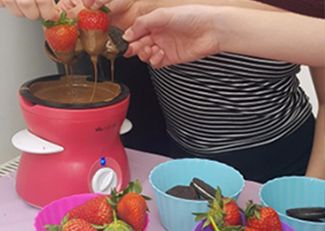 Girls pamper parties Kent extras chocolate fondue