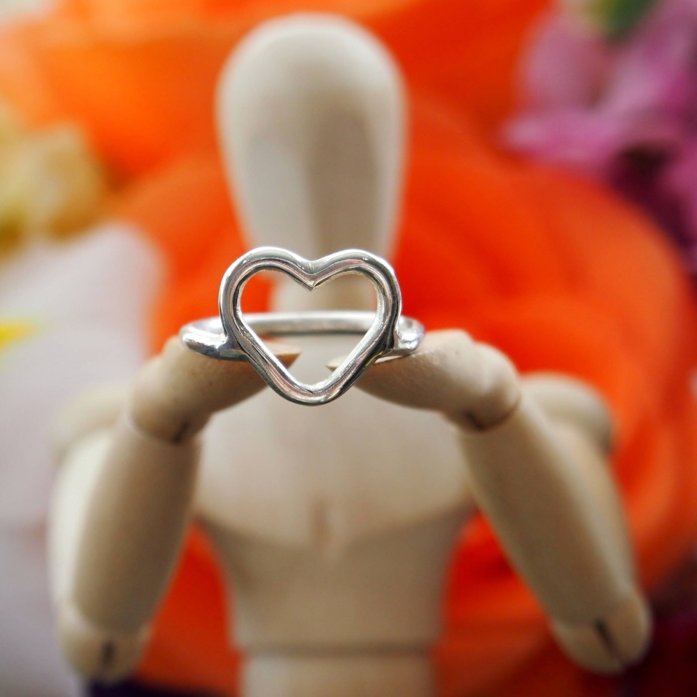 Sterling silver ring with heart