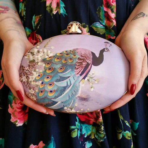 Dancing Days by Banned - The Amara Peacock Clutch in Lilac