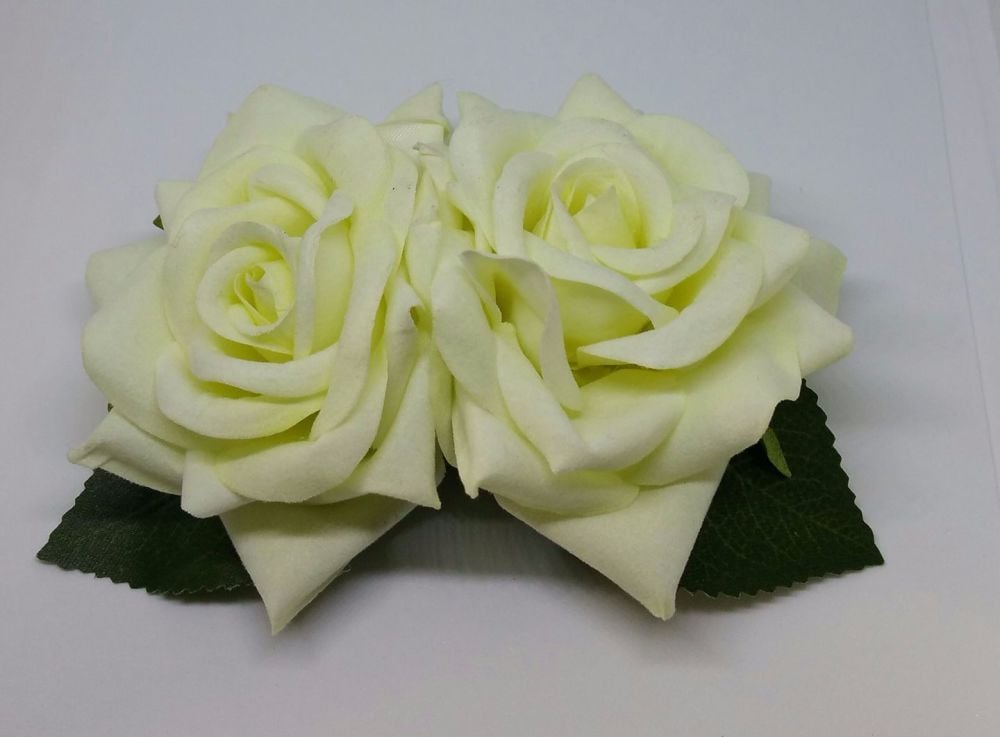 Double Rose Hair Clip, Hand Made, 1940's Style in Ivory Velvet with Green L