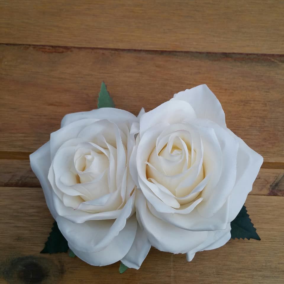 Double Rose Hair Clip, Hand Made, 1940's Style in Ivory Silk with Green Leaves