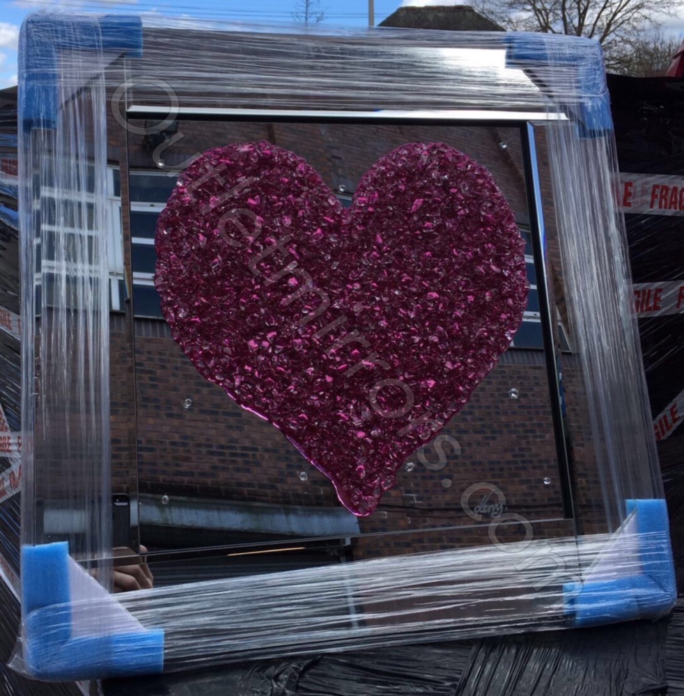 "Heart Cluster Pink" Mirror framed Sparkle Art 
