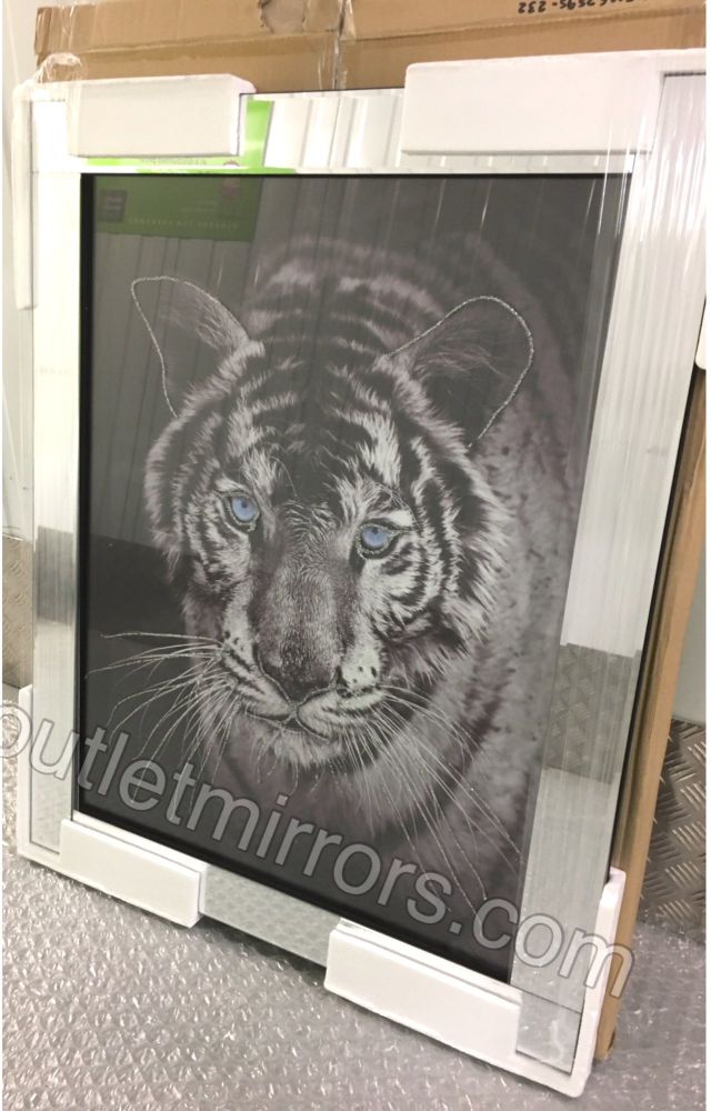 Mirror framed "Tiger pose" Wall Art