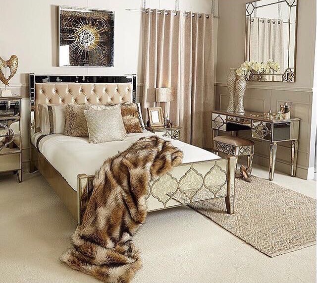 Outlet Mirrors the online decorative mirror superstore