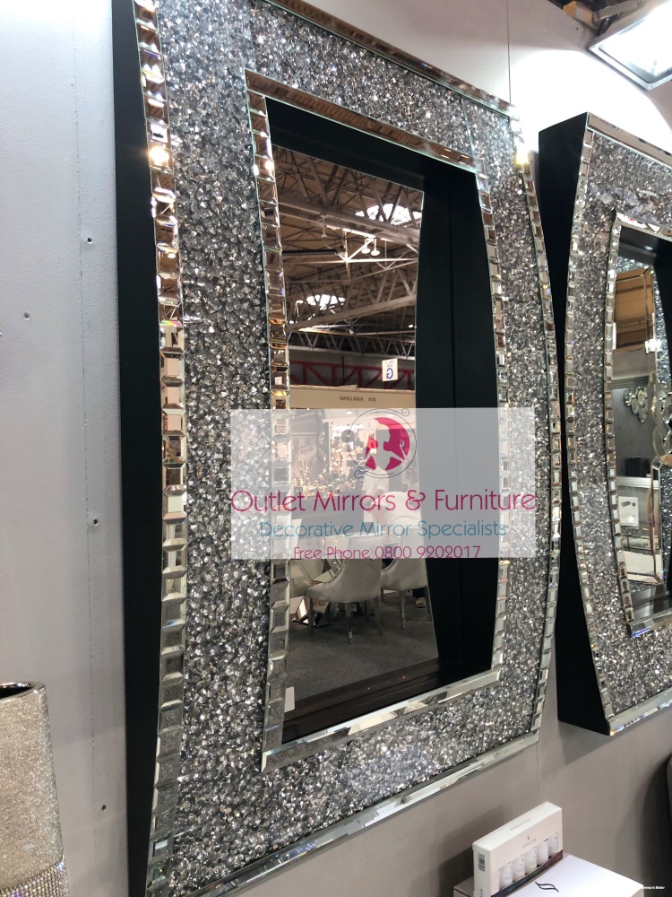 * New Diamond Crush Sparkle Out curve Wall Mirror 120cm x 80cm  item in sto