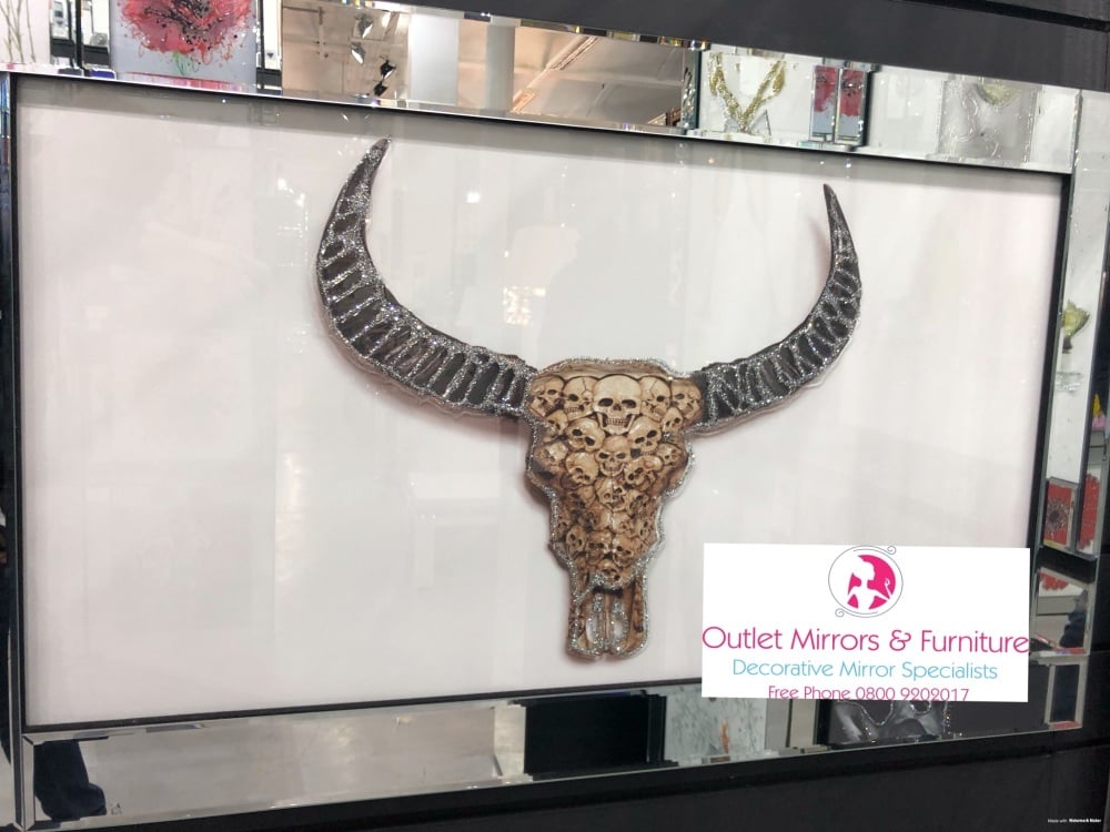 Mirror framed art print "Bulls Head"
