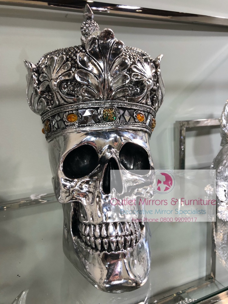 Jewel Queen Crown Skull 39.5cm high 