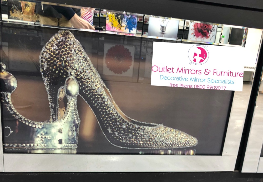 Mirror framed art print "Sparkling glamour luxury shoe" 100cm x 60cm 