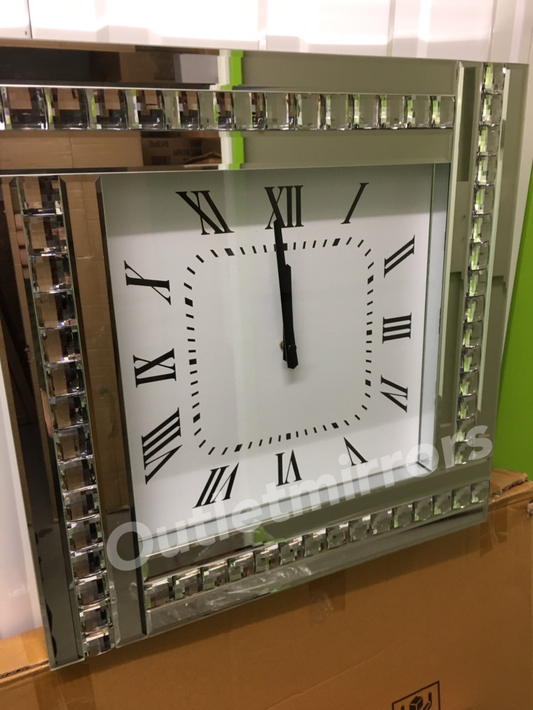 Diamond crush Round Wall Clock