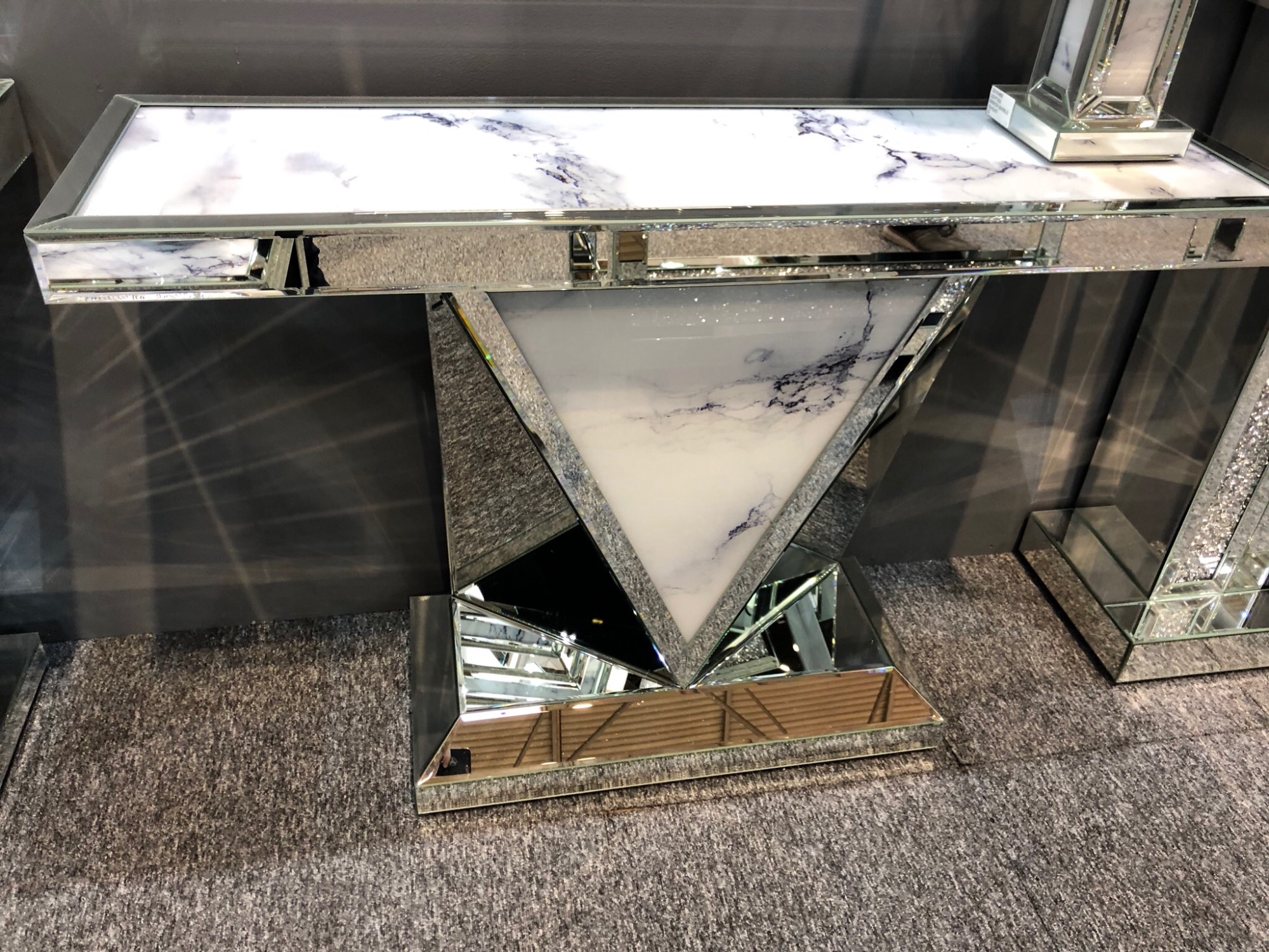 Outlet Mirrors the online decorative mirror superstore