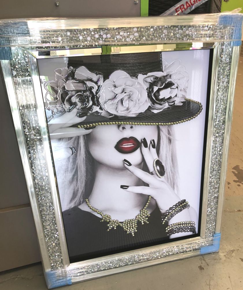 "Modern Lady 7" Wall Art in a diamond crush mirrored Frame