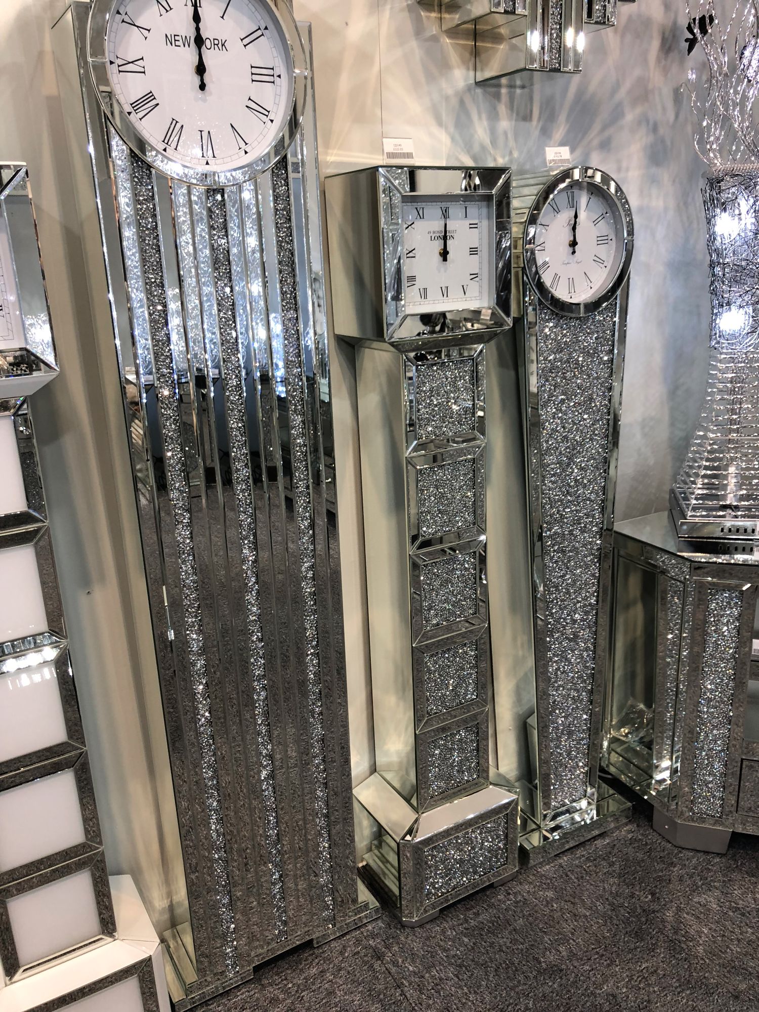 Outlet Mirrors the online decorative mirror superstore