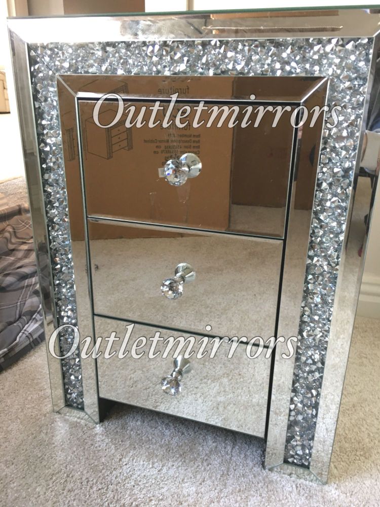 * New Diamond Crush Sparkle Crystal Mirrored 3 draw Chest in stock