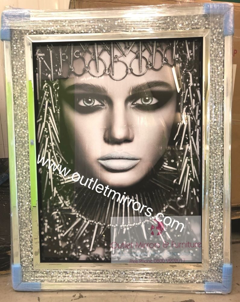 Egyptian lady 2 Media Wall Art in a diamond crush mirrored Frame