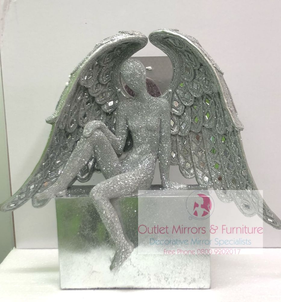 # Sitting Sparkle Angel Lady 38cm x 34cm x 12cm