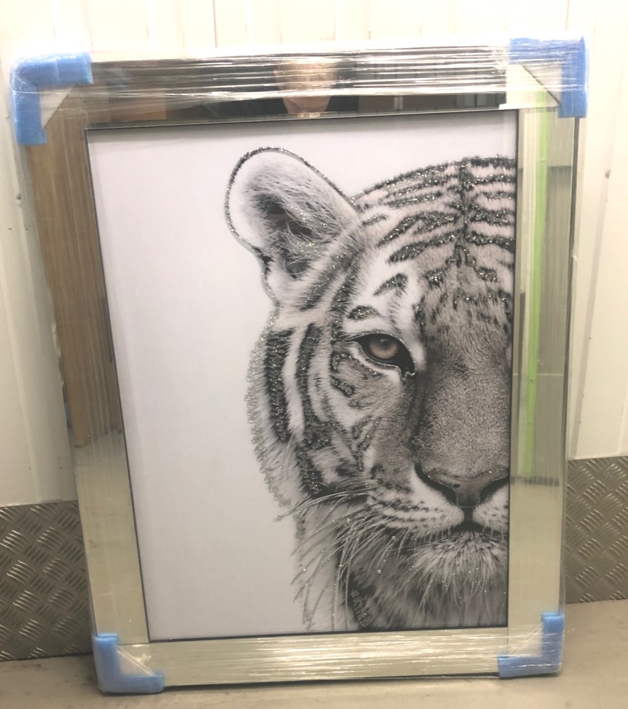 Mirror framed "Tiger Pose" Wall Art