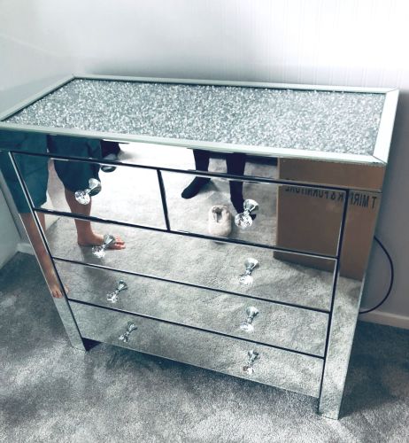 * Monica Diamond Crush Mirrored Silver 5 Draw Large Chest with a Diamond cr