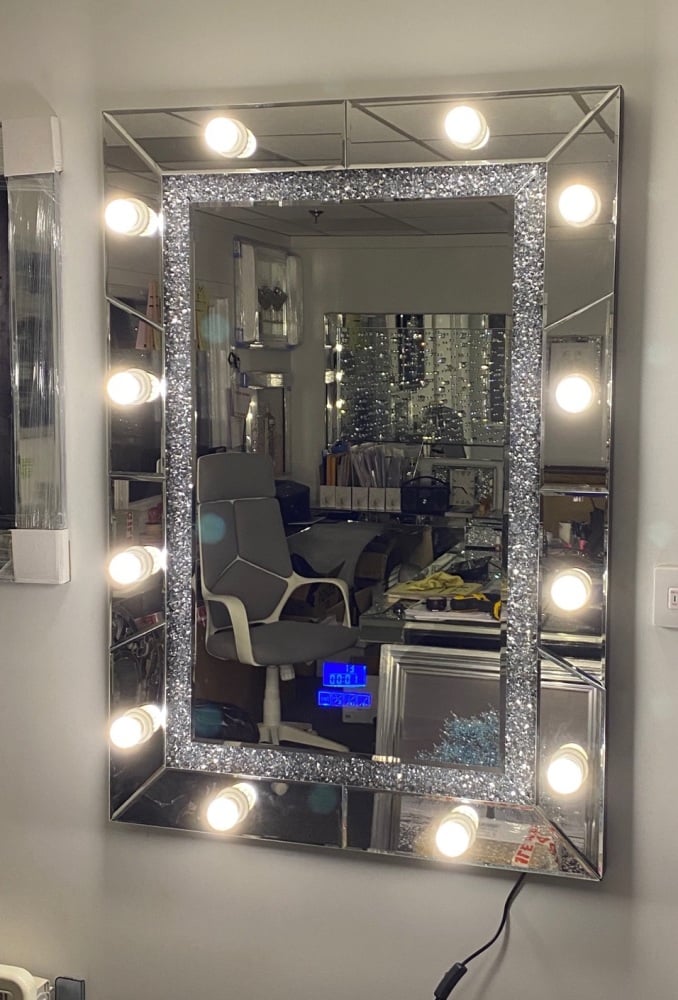 * Diamond Crush sparkle  Hollywood Mirror with bluetooth speaker, Time, Temp Gauge -   114cm x 80cm  Special offer in stock with free bulbs COLLECTION