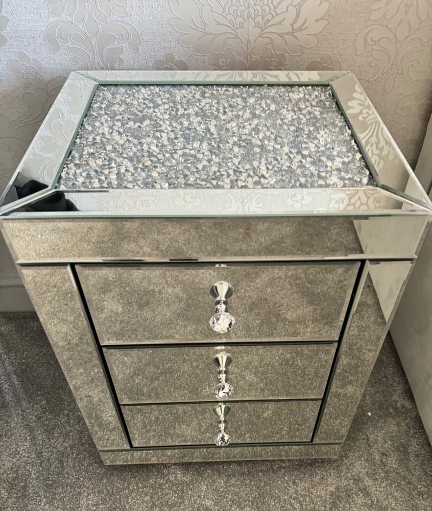 * Monica Diamond Crush Mirrored 3 Draw Bedside Chest with a Diamond crush Top - pre order For Late January