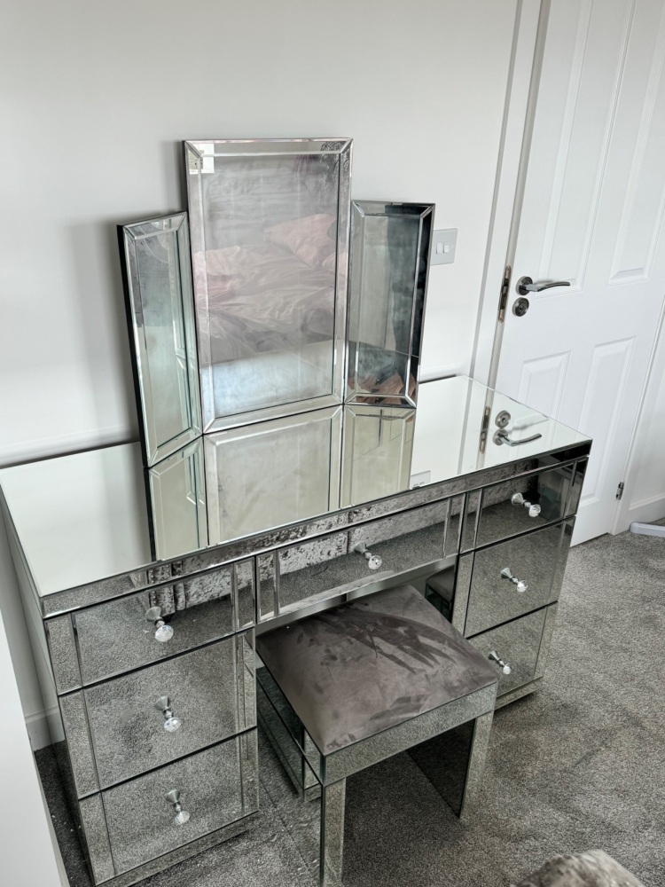 * Monica Venetian Mirrored 7 Draw Dressing Table  WIth Tri Fold Mirror & Stool IN STOCK