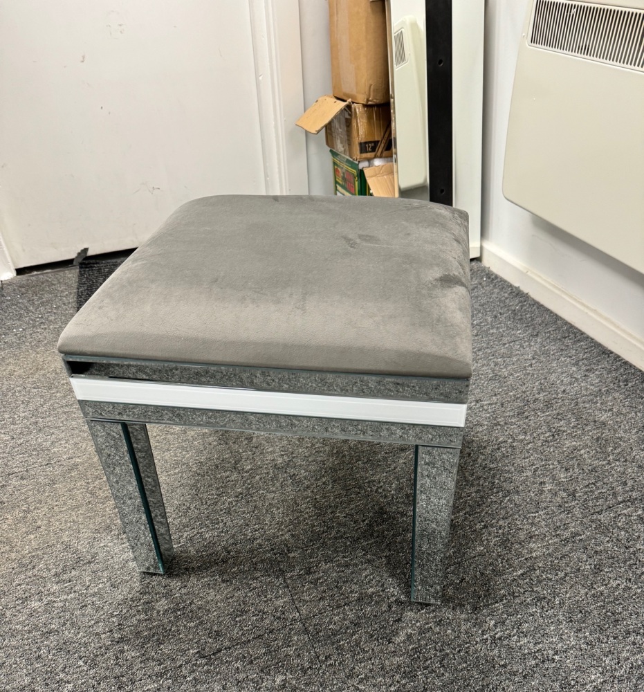 *Atlanta White & Mirrored 7 Draw Dressing Table, Stool