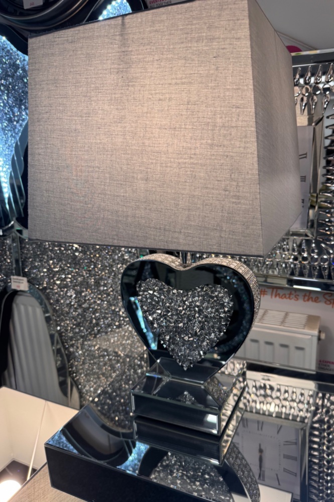 *Diamond Crush Crystal Sparkle Mirrored Heart Shaped Table Lamp with Roof top  shade