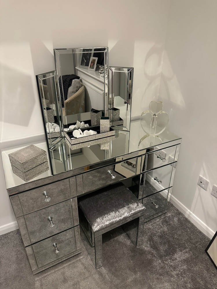 * Monica Venetian Mirrored 7 Draw Dressing Table  WIth Tri Fold Mirror & Stool IN STOCK