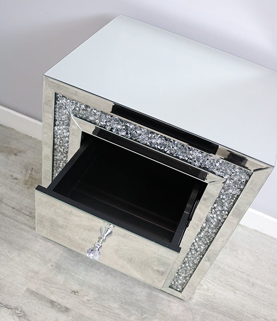 * New Diamond Crush Sparkle Crystal Mirrored 3 draw Chest