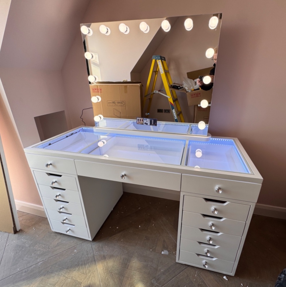 # * PRE ORDER SPECIAL OFFER PRICE * Toulouse White 120cm 13 Drawer Dressing Table with a clear glass top  led lights &  Hollywood Mirror with bluetoot