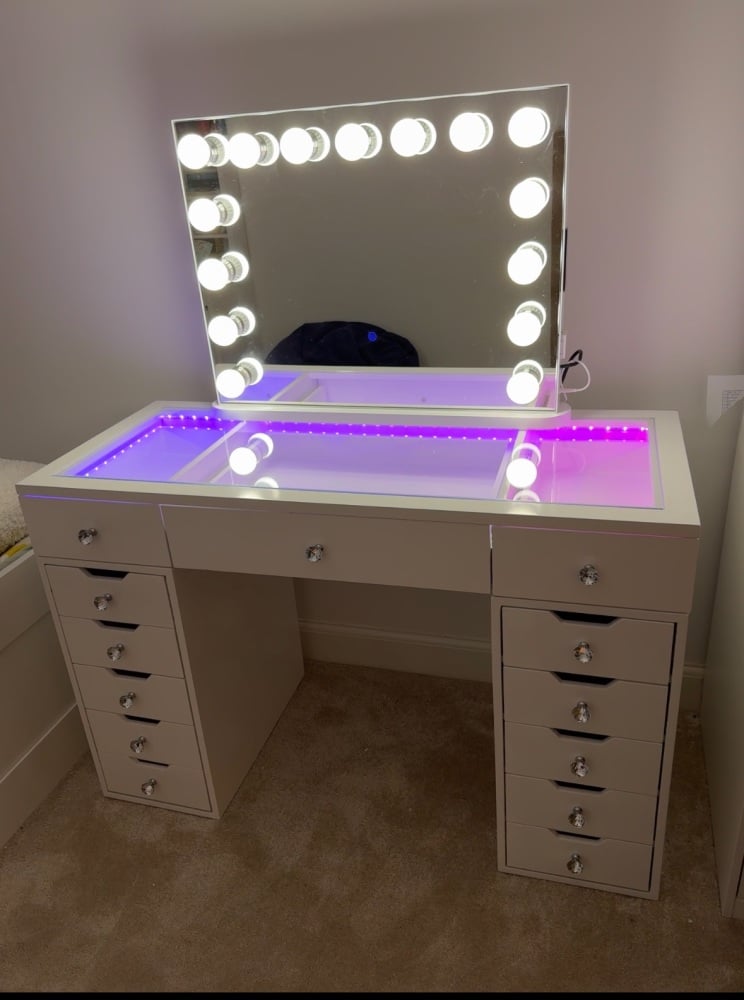 # *SPECIAL OFFER * Toulouse White 120cm 13 Drawer Dressing Table with a clear glass top led lights