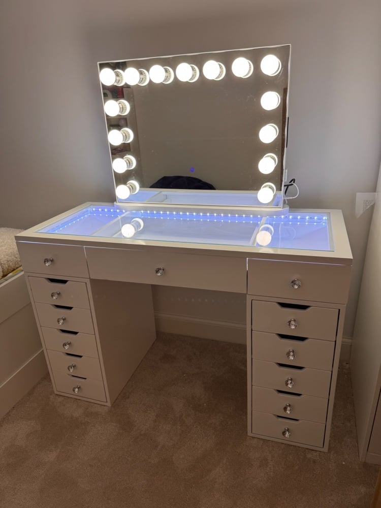 # *SPECIAL OFFER * Toulouse White 120cm 13 Drawer Dressing Table with a clear glass top led lights