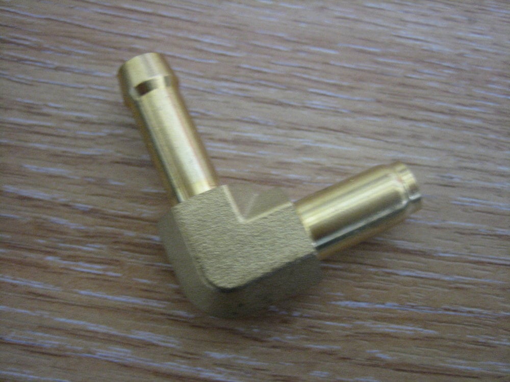 1/4" I.D. fuel pipe inlet elbow brass fitting to replace 2737176A on