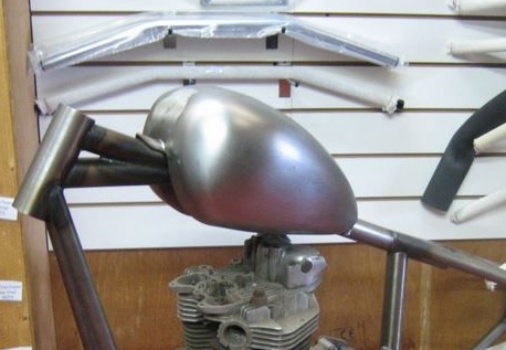 WASSEL ( MID ) tunnel type style petrol tank... for Harley Chopper Bobber C