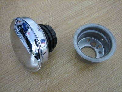 Chrome Screw in Gas Cap with Weld in Filler Neck