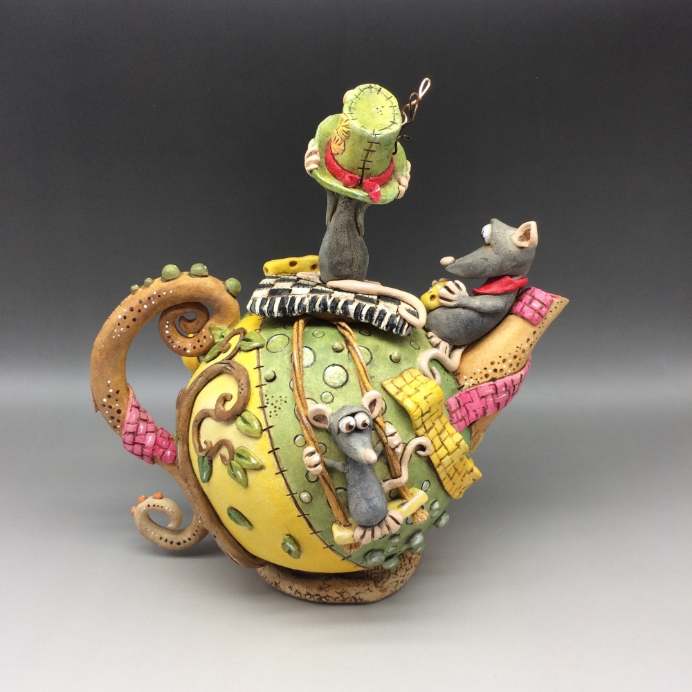 Mouse Family Teapot Ceramic
