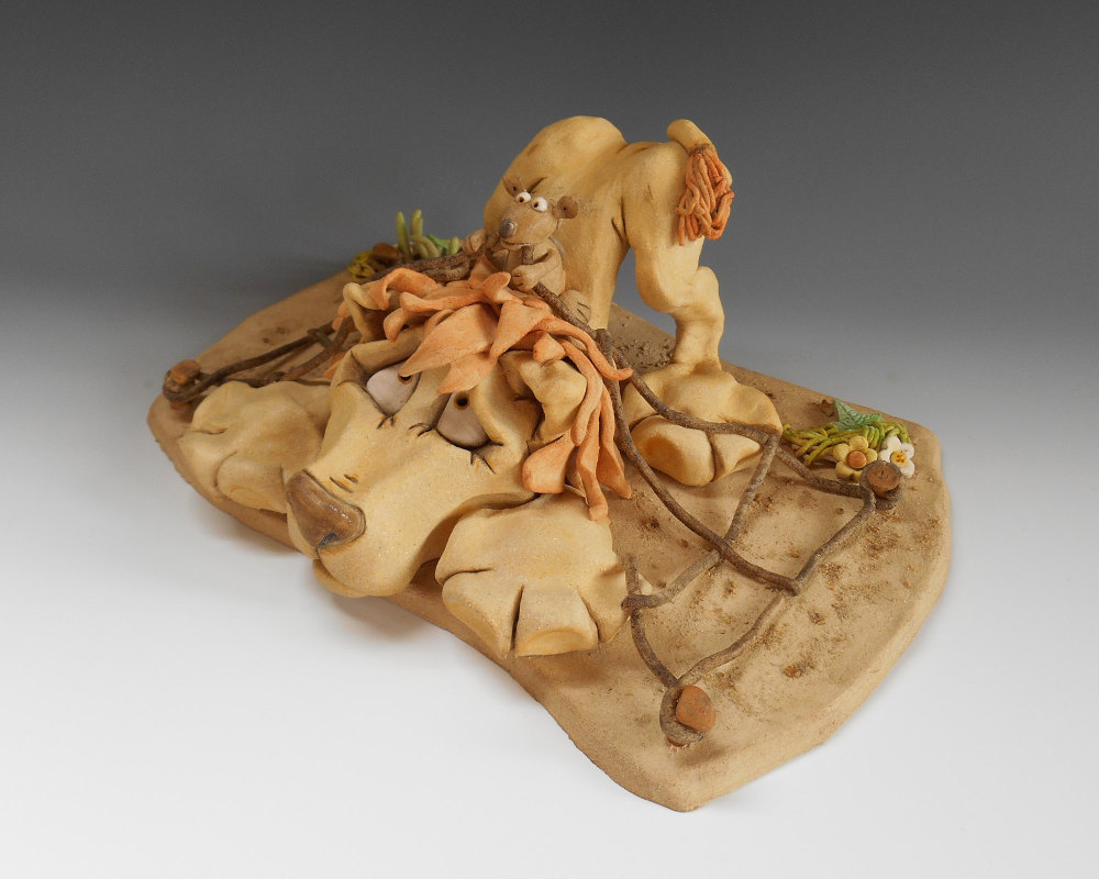 The Lion and the Mouse Aesop's Fable - Ceramic Pottery Sculpture