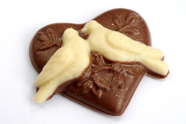Chocolate Heart with Love Doves