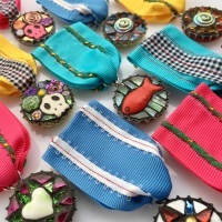 Bottle top medals