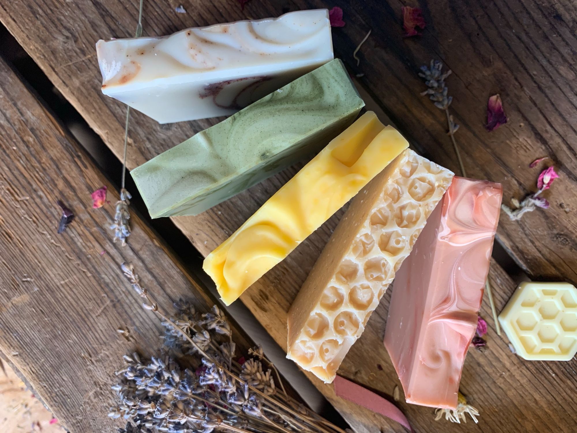 Handmade natural vegetarian and vegan cold process soap and skincare