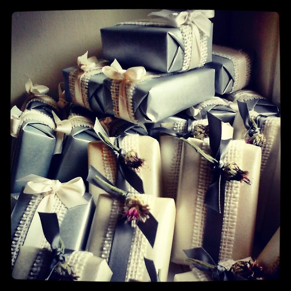 custom favours