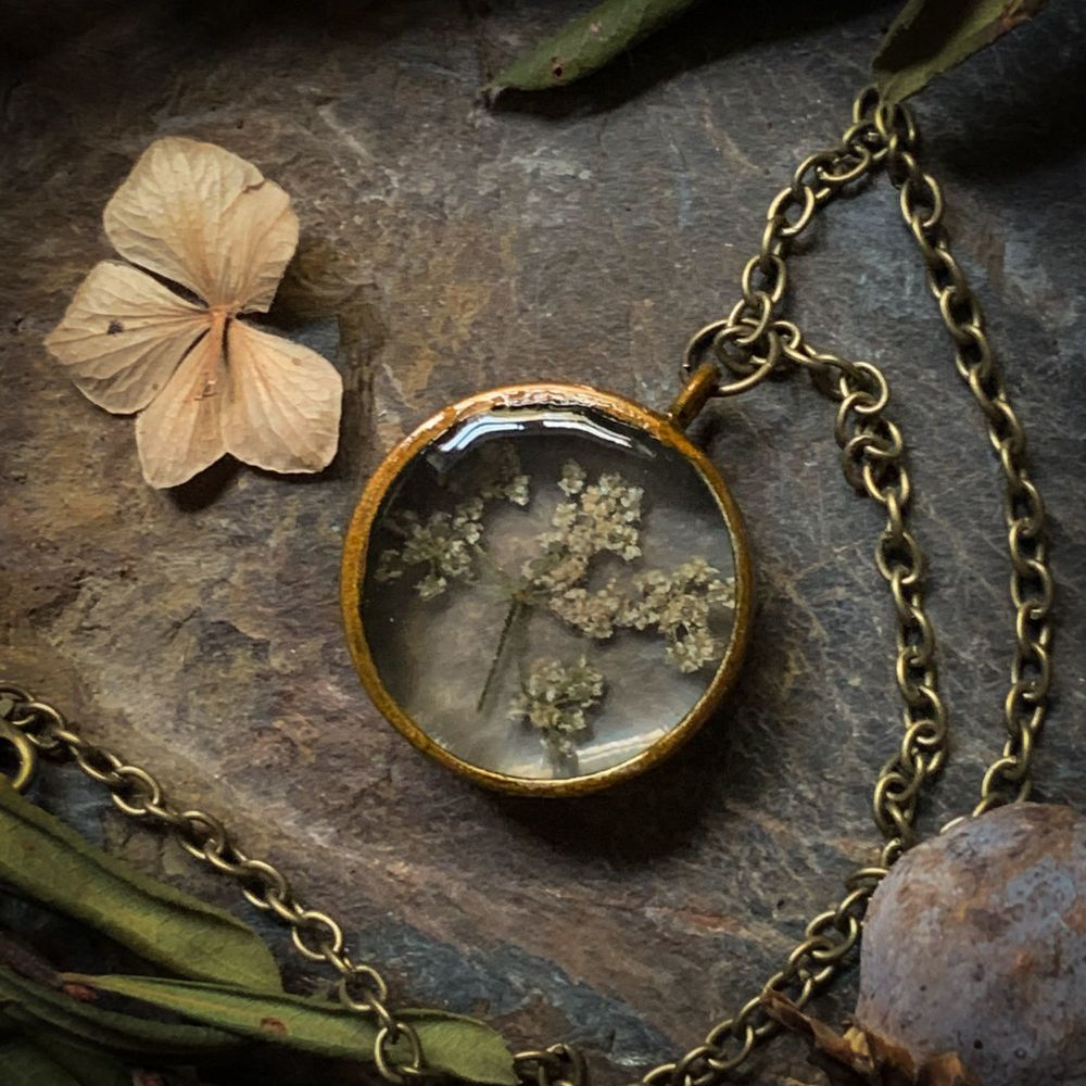Large Queen Anne's Lace bloom bezel pendant on an 18 inch antique brass chain -  slight seconds
