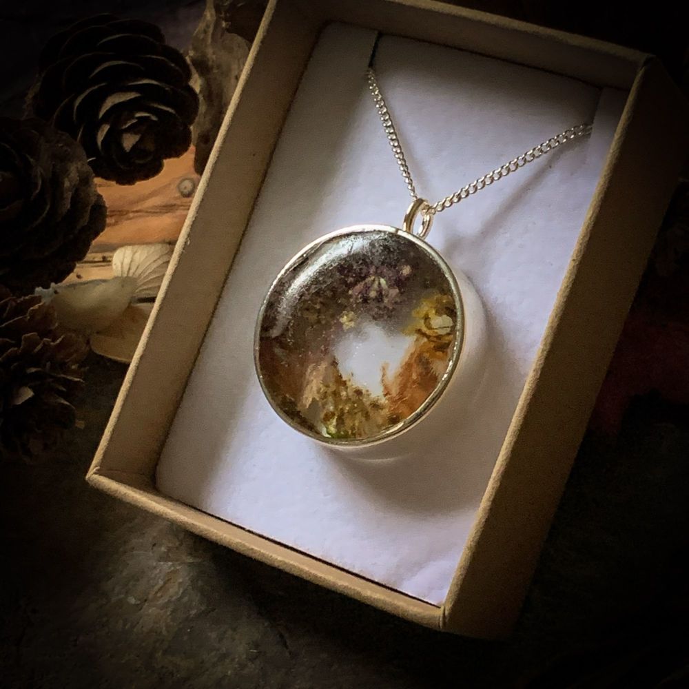 Large Bezel pendant with Lavender and 'Queen Anne's Lace' flowers on an 18 