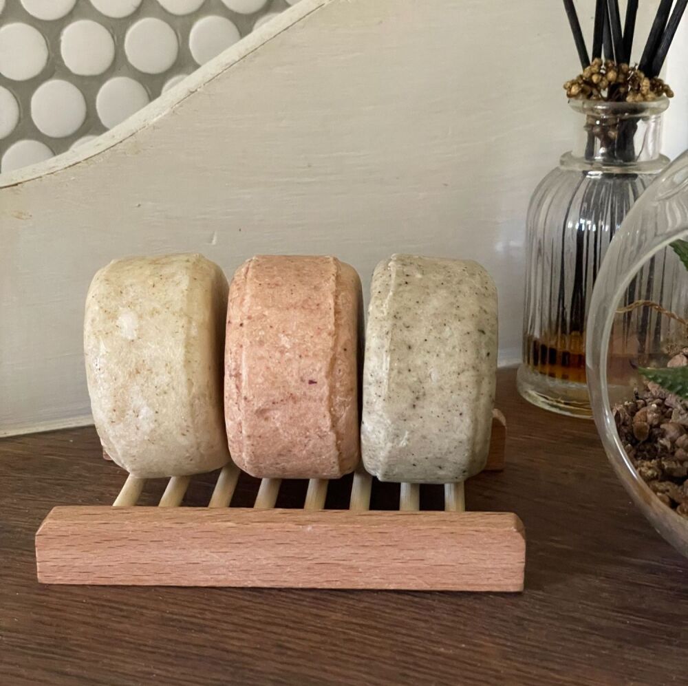 Bamboo soap / shampoo bar drainer